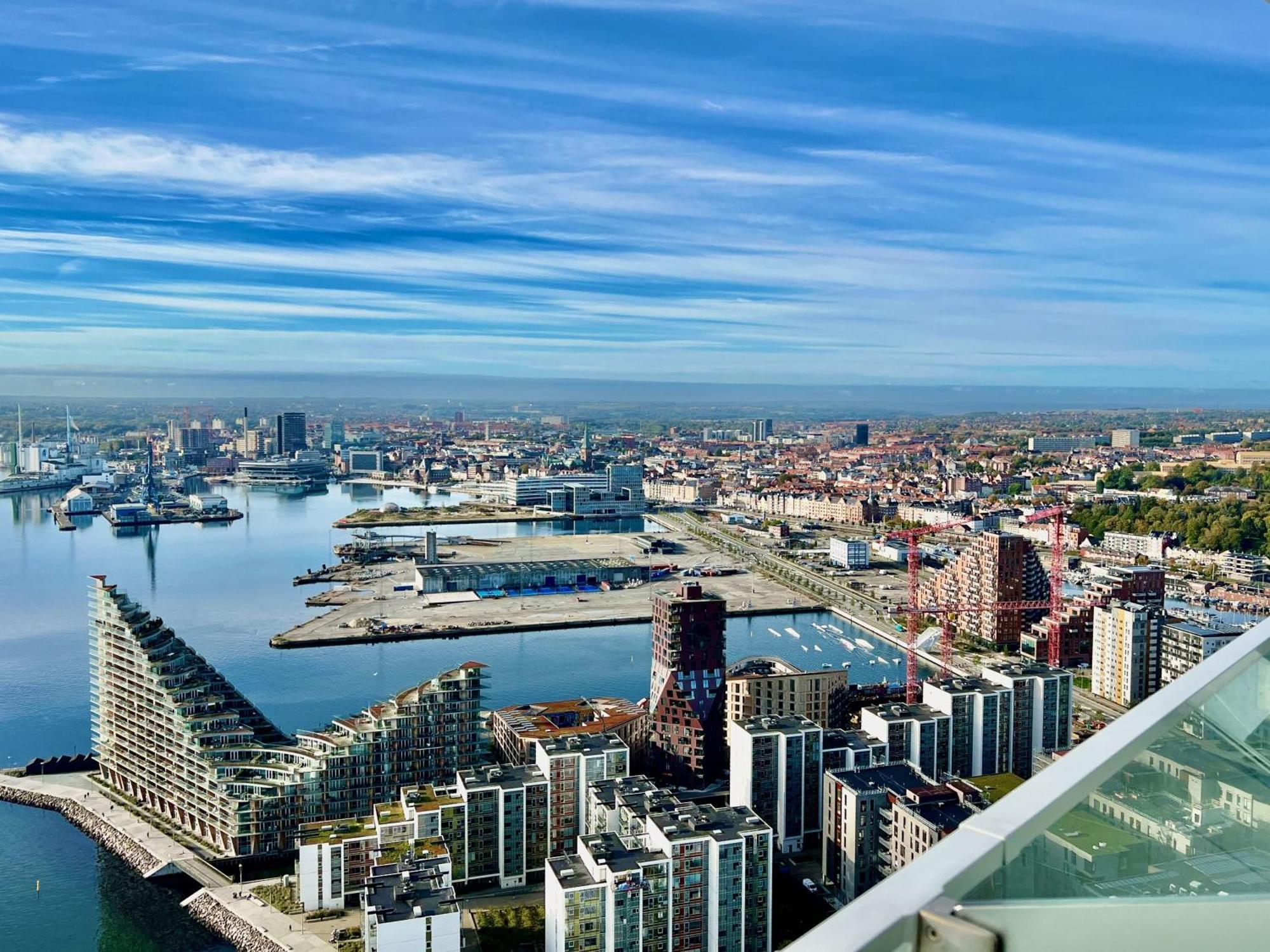Penthouse Paradise On 39Th Floor Leilighet Århus Eksteriør bilde